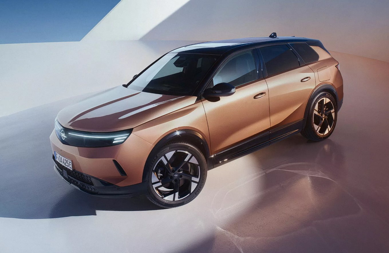 Dört çeker Opel Grandland Elektrik Türkiye’de! İşte fiyatı!