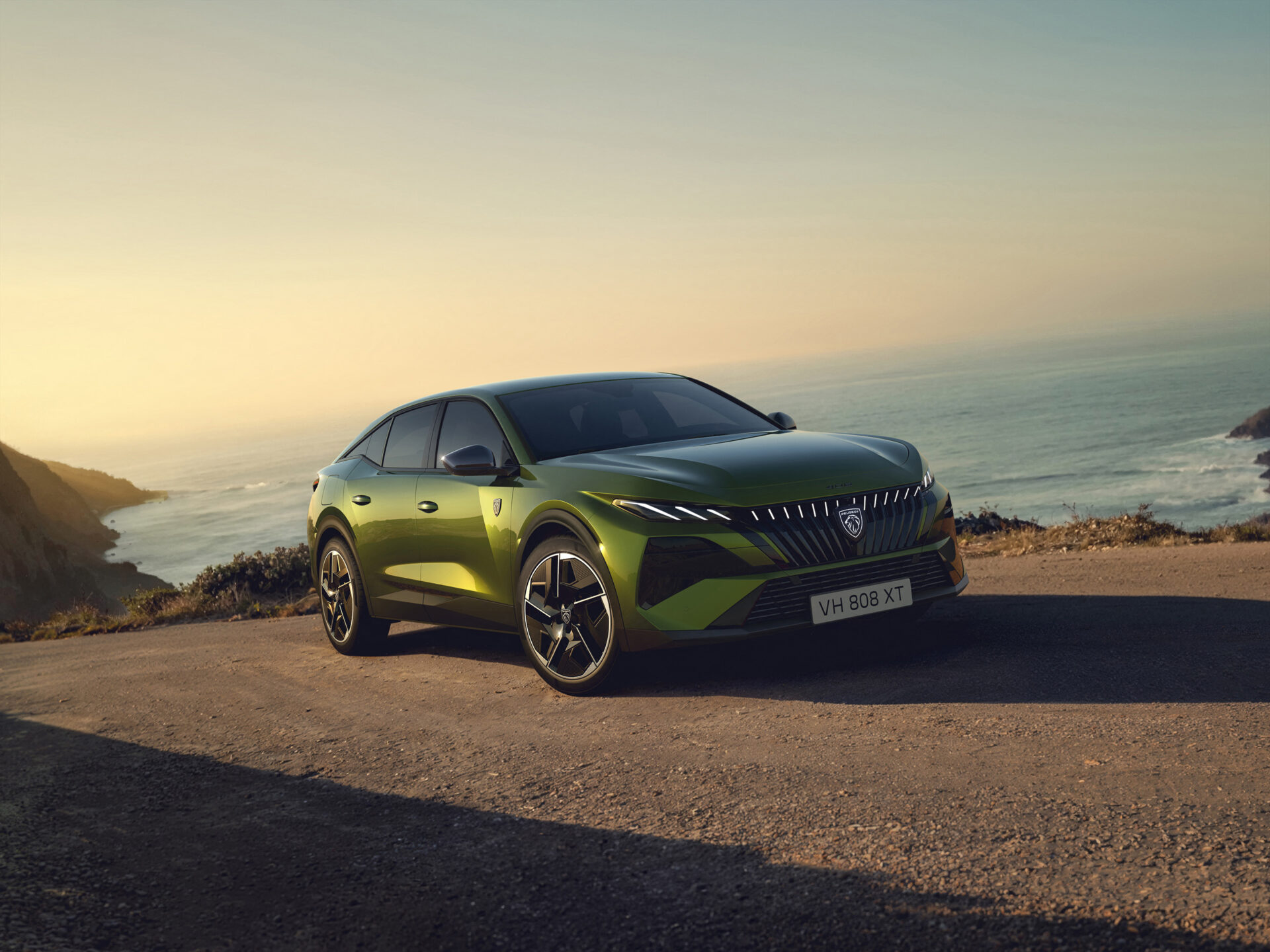 Yeni Peugeot 408 Türkiye’de! İşte fiyatı ve donanımları!