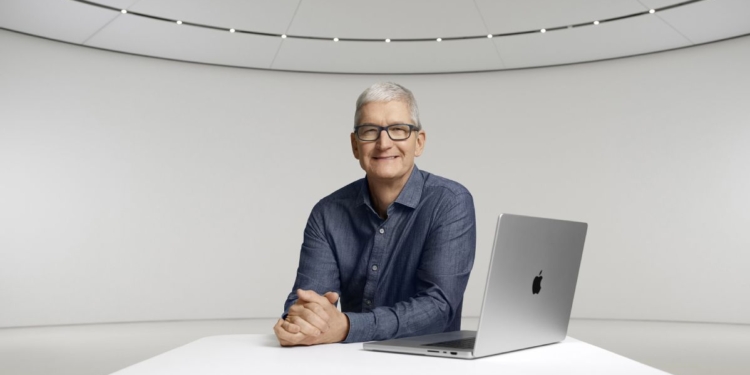 Apple CEO'su Tim Cook, Trump'ın Çin ziyaretine davet edildi! Yeni dönemde neler değişecek?