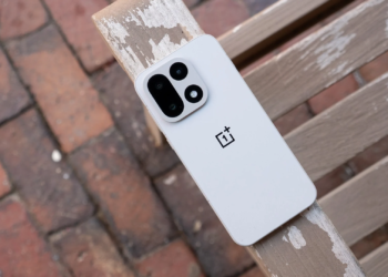 OnePlus 15için OxygenOS 16.1 güncellemesi yayınlandı! Yeni sürüm neler sunuyor?