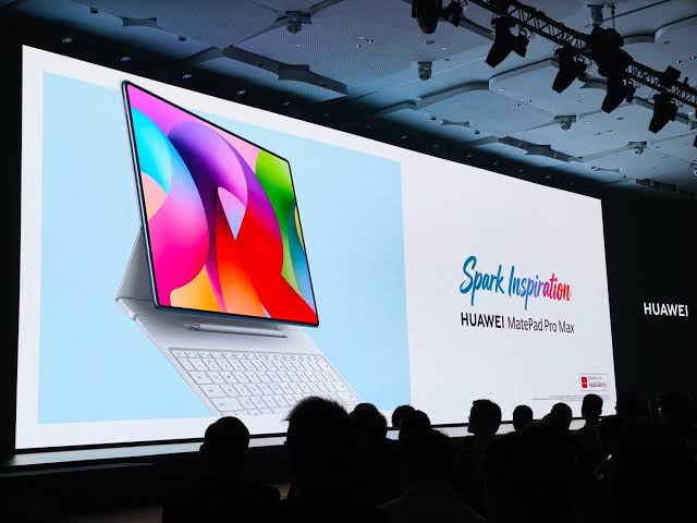 Huawei MatePad Pro Max tanıtıldı! Dünyanın en ince tableti neler sunuyor?