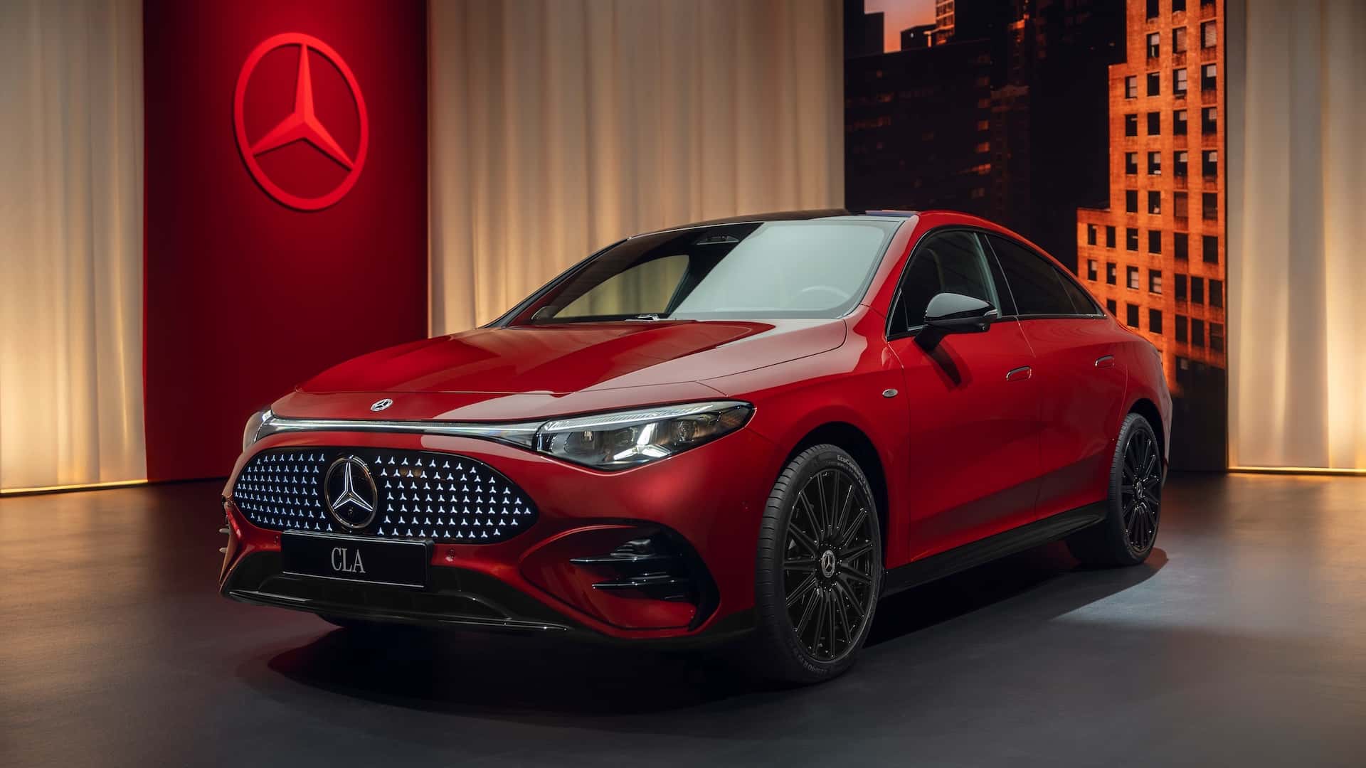 Elektrikli Mercedes CLA 200+ Türkiye fiyatı açıklandı! Kaç para?