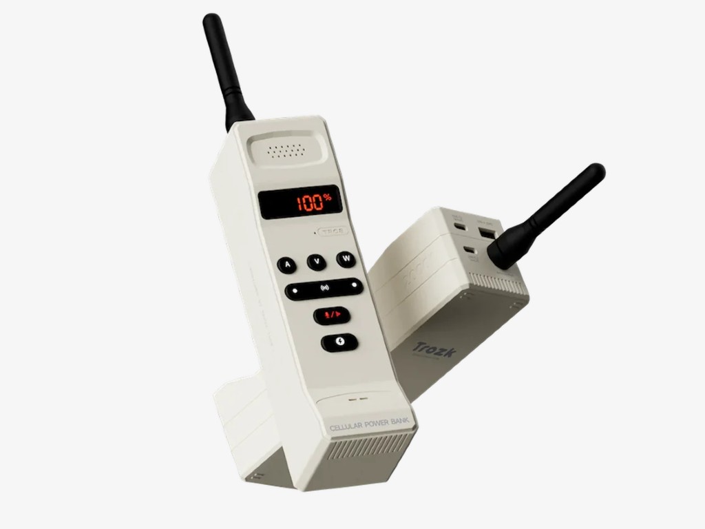 Nostalji ve Modern Teknoloji Bir Arada: 165W Gücünde Motorola DynaTAC Görünümlü Powerbank
