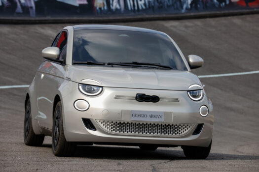 İtalyan Zarafeti Yollarda: Fiat 500e Giorgio Armani Collector’s Edition