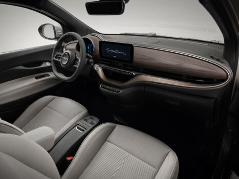 İtalyan Zarafeti Yollarda: Fiat 500e Giorgio Armani Collector’s Edition