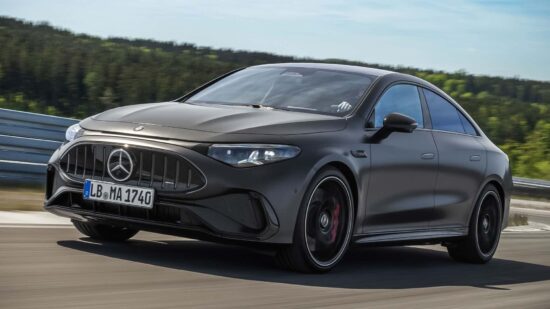Mercedes-AMG’den Ezber Bozan Elektrikli: 3 Motorlu ve 670 Beygirlik CLA 45 4Matic+ Tanıtıldı