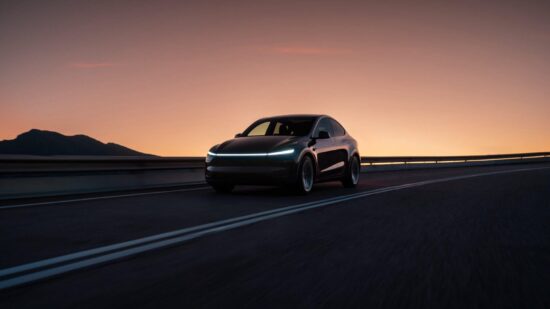 Sadece Sohbet Değil, Tam Otomobil Asistanı: Tesla’nın 2026 Yaz Güncellemesi Dağıtılmaya Başlandı!