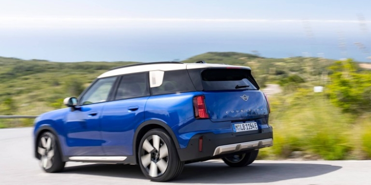 %25'ten %55 ÖTV Dilimine Sıçrayış: MINI Countryman E'nin Fiyatı 3,84 Milyon TL'ye Yükseldi! %25'ten %55 ÖTV Dilimine Sıçrayış: MINI Countryman E'nin Fiyatı 3,84 Milyon TL'ye Yükseldi!