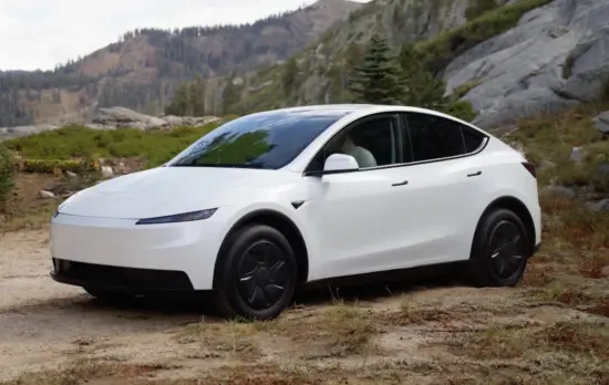 Karşıdan Gelenin Gözünü Alıyor: Tesla ABD’de 20 Binden Fazla Aracı Farları Yüzünden Geri Çağırıyor!