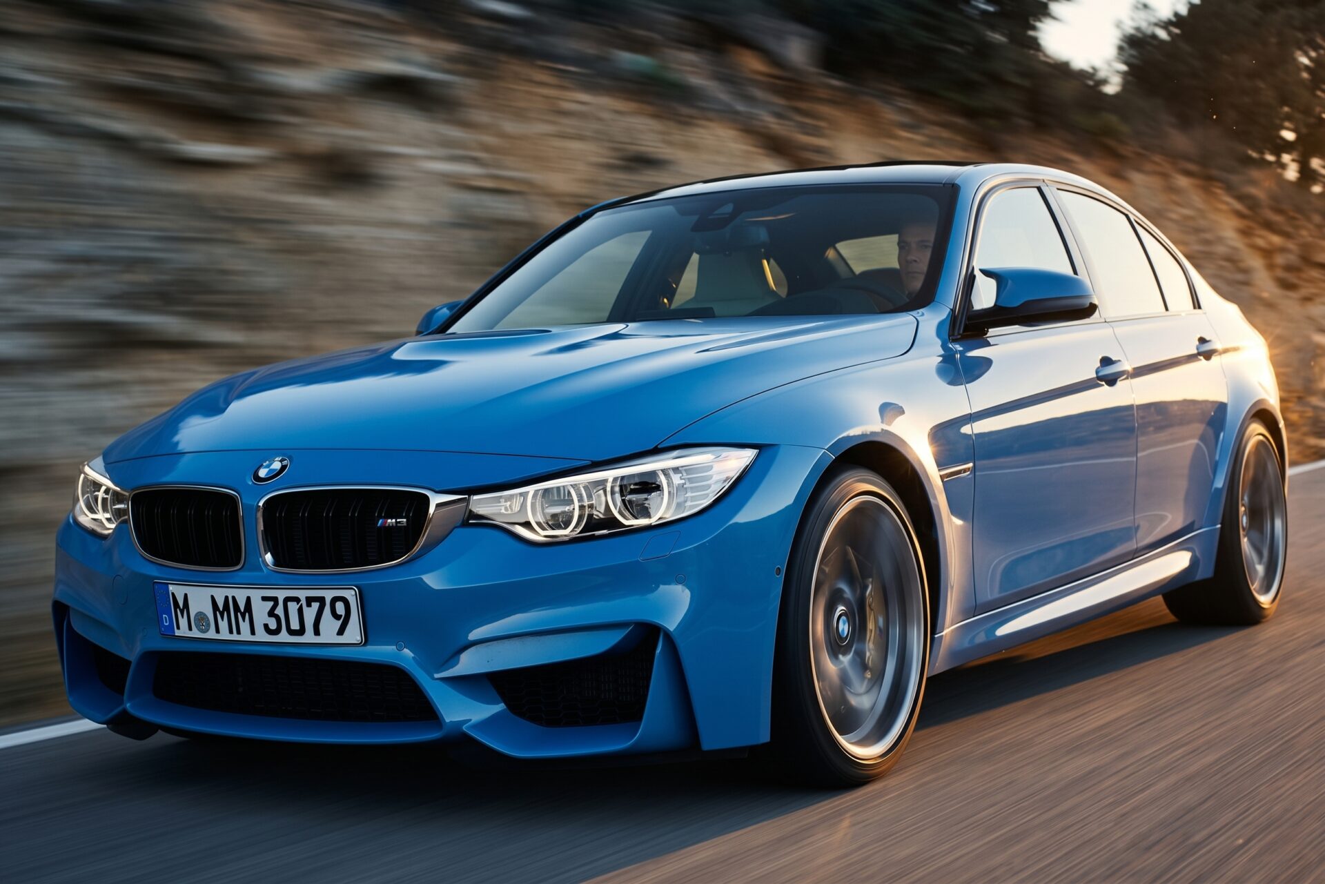 Neue Klasse Tasarımlı Yeni BMW 3 Serisi ve Tamamen Elektrikli i3’ü Tanıtıldı! Neue Klasse Tasarımlı Yeni BMW 3 Serisi ve Tamamen Elektrikli i3’ü Tanıtıldı!