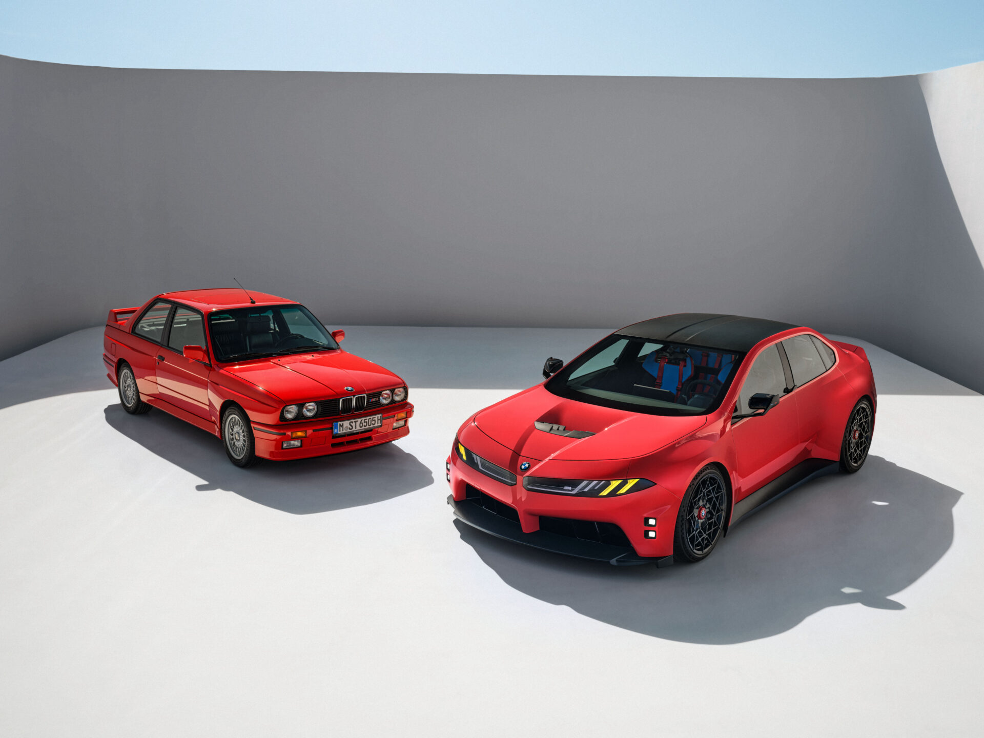Neue Klasse Tasarımlı Yeni BMW 3 Serisi ve Tamamen Elektrikli i3’ü Tanıtıldı! Neue Klasse Tasarımlı Yeni BMW 3 Serisi ve Tamamen Elektrikli i3’ü Tanıtıldı!