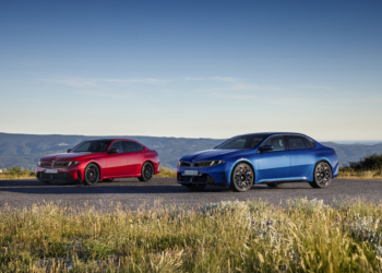 Neue Klasse Tasarımlı Yeni BMW 3 Serisi ve Tamamen Elektrikli i3’ü Tanıtıldı!