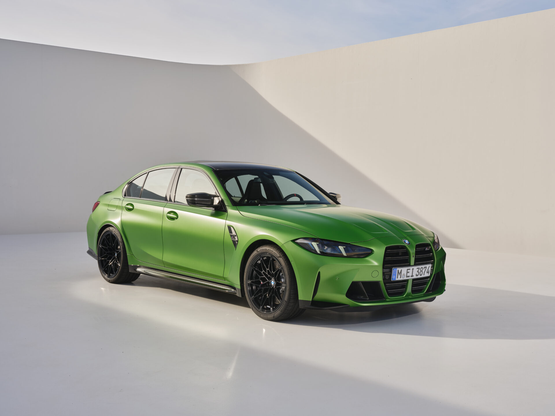 Gönüllerde Taht Kuran BMW M3 40 Yaşında! Gönüllerde Taht Kuran BMW M3 40 Yaşında!